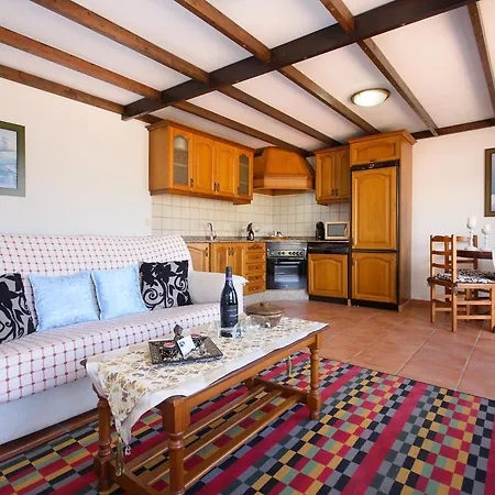 فيلة Casa Clara 1 *